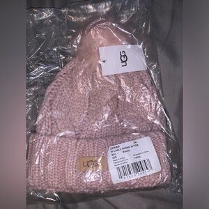 Pink UGG beanie with pom!! NWT still in package